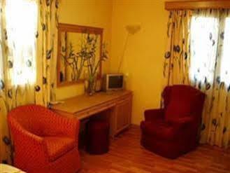 Parnon 3* Atena