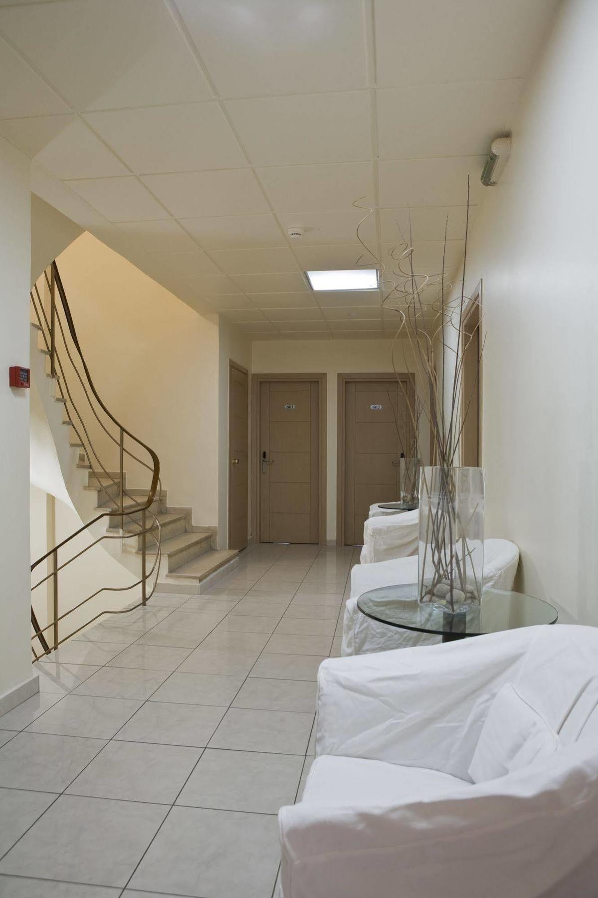 Parnon Hotel 3*